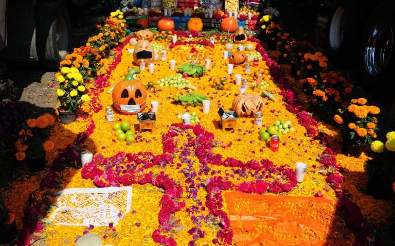 La fecha exacta para desmontar la ofrenda del Día de Muertos