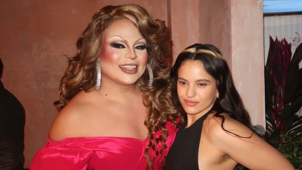 La noche en que Rosalía fue captada en un show de Deborah “La Grande” en CDMX