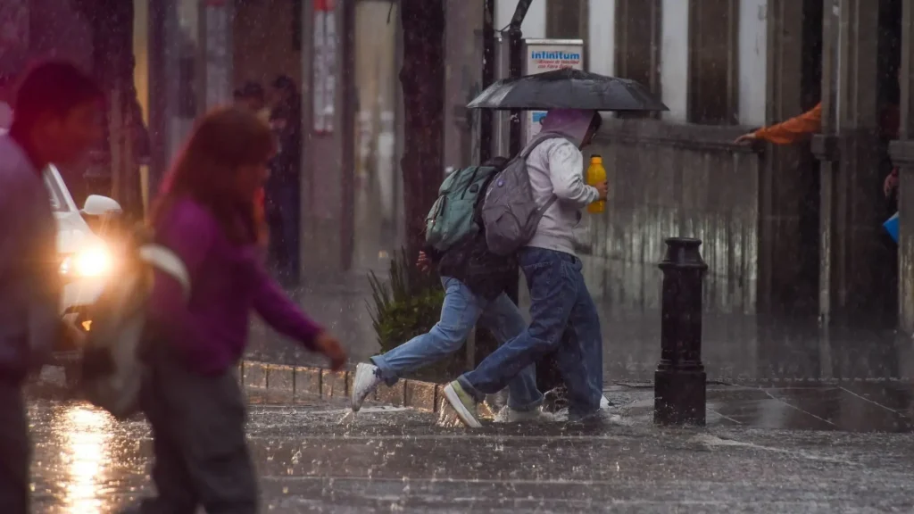 Lluvias torrenciales en CDMX y Edomex: Alerta por granizo este 7 de octubre