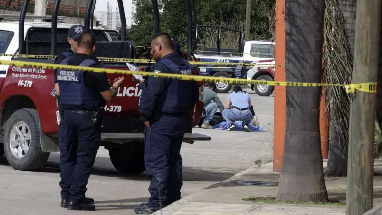 Machete en Puebla: Policía abate a hombre tras ataque