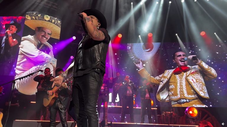 Nodal cumple su sueño más grande: El dueto póstumo con Vicente Fernández