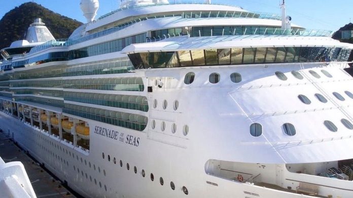 Norovirus- Brote en crucero Serenade of the Seas enferma a 100 Norovirus: Brote en crucero Serenade of the Seas enferma a 100