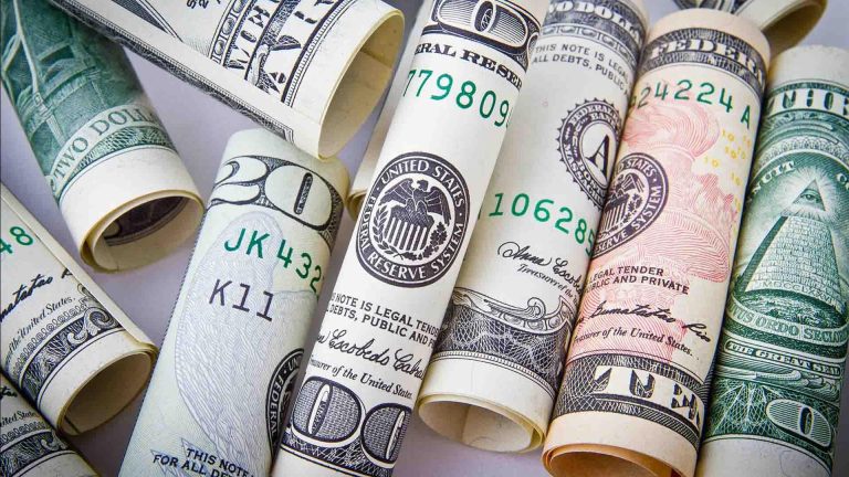 Precio del dólar hoy: Así cotiza frente al peso mexicano este 20 de octubre de 2025