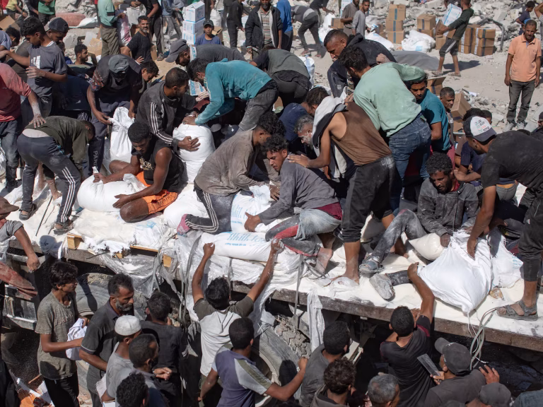 Rehenes de Gaza regresan a Israel tras acuerdo impulsado por Trump