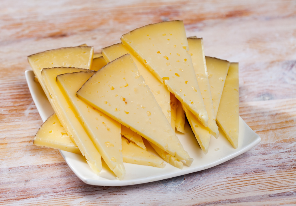 Retiran Queso Goot Essa por Listeria: Riesgo de Abortos