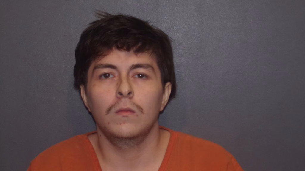 Texas: Hombre obliga a otro a cavar tumba a punta de pistola