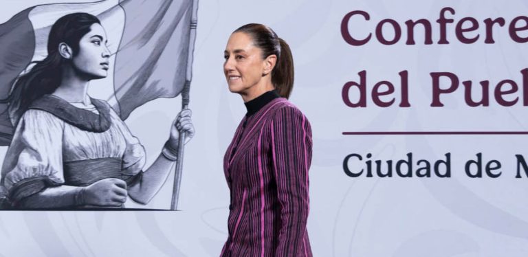 Sheinbaum defiende vallas en Palacio Nacional: prevenir es mejor que el enfrentamiento