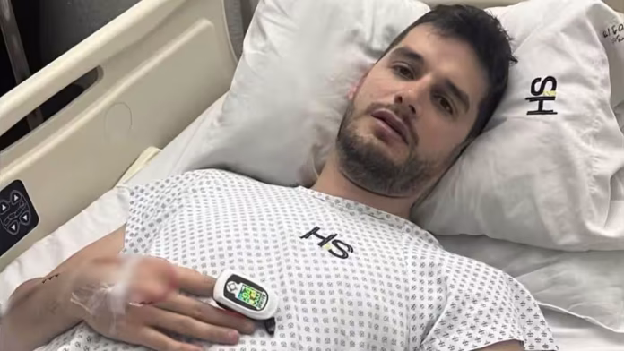 Adrián Marcelo- ¿Colapso real o montaje_ La verdad tras su foto en el hospital Adrián Marcelo: ¿Colapso real o montaje? La verdad tras su foto en el hospital