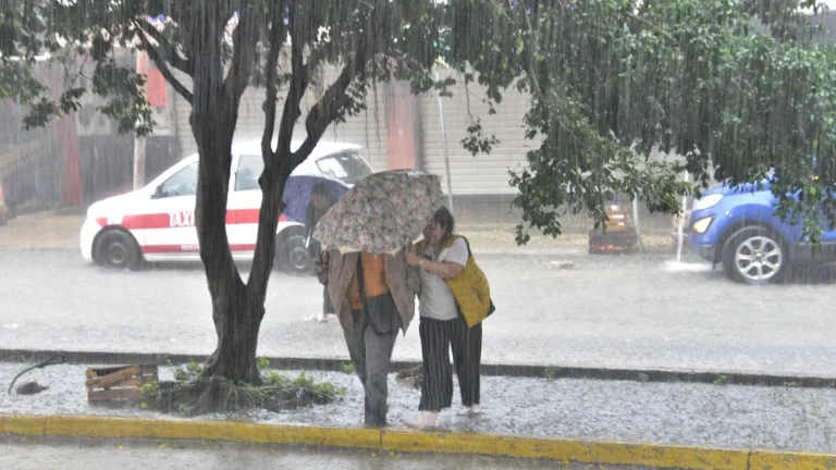 Alerta máxima por el frente frío 16: lluvias y desbordamientos este 28 de noviembre