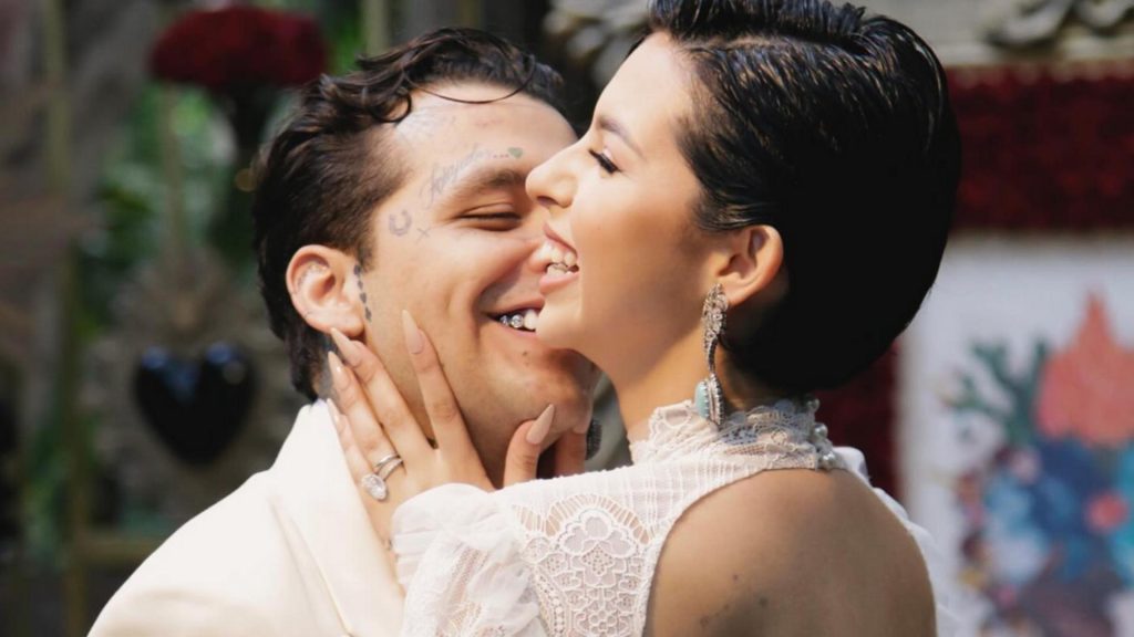 Ángela Aguilar: Mensaje de fan tras críticas por boda con Nodal