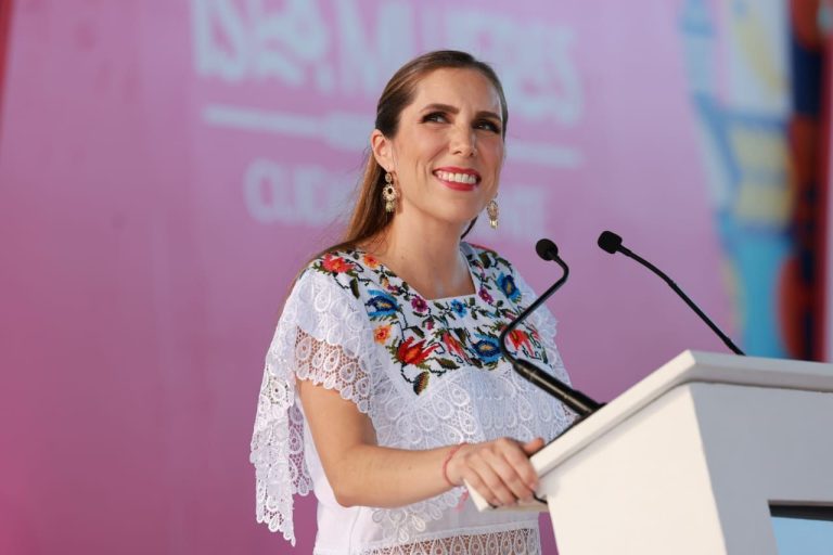 Atenea Gómez Ricalde refuerza el bienestar social en Isla Mujeres