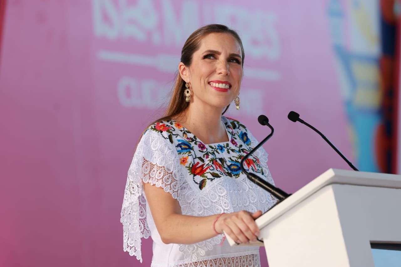 Atenea Gómez Ricalde refuerza el bienestar social en Isla Mujeres