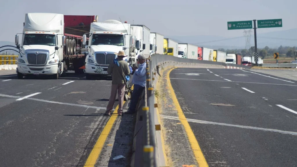 Caos vial en México: el reporte de carreteras y autopistas bloqueadas hoy 30 de noviembre