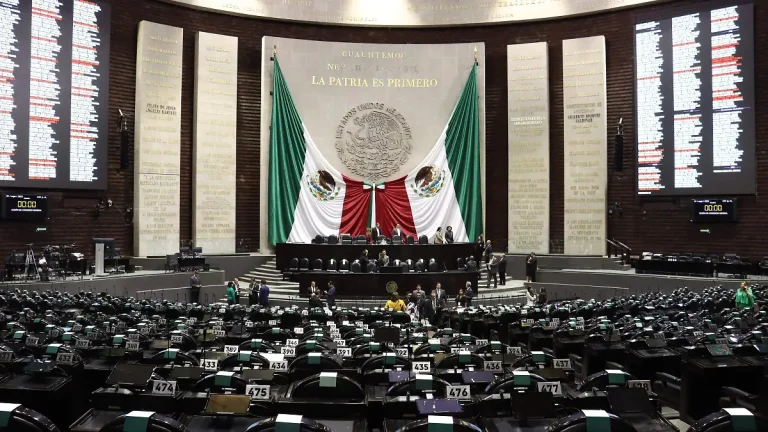 Cierre de la Cámara de Diputados: las exigencias de la CNTE que paralizan San Lázaro
