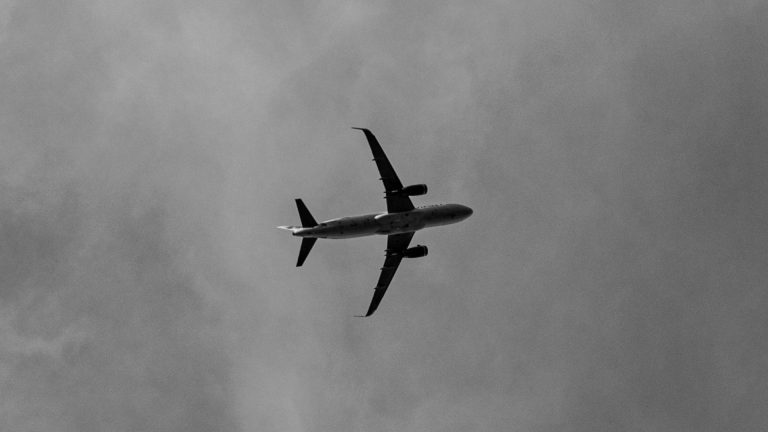 Crisis de vuelos cancelados en Tijuana por neblina: El saldo del 10 de noviembre