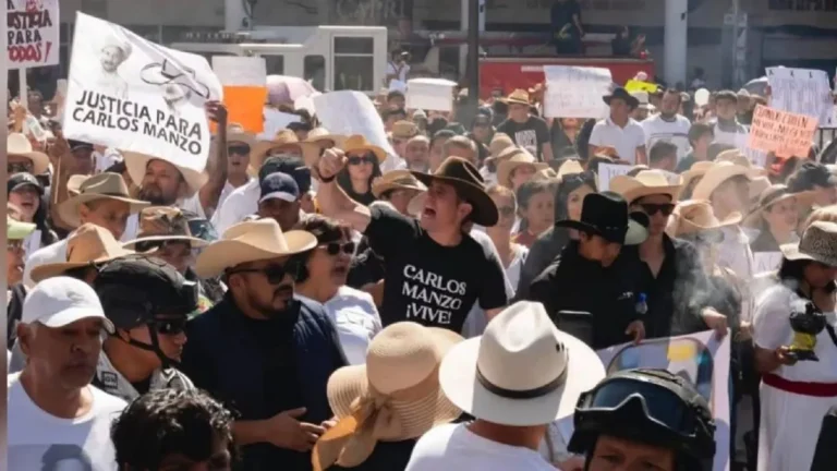 El Movimiento del Sombrero ofrece hasta 10,000 por denunciar a la familia