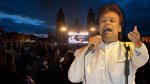 El amor eterno congrega a 170 mil seguidores de Juan Gabriel en el Zócalo de la Ciudad de México