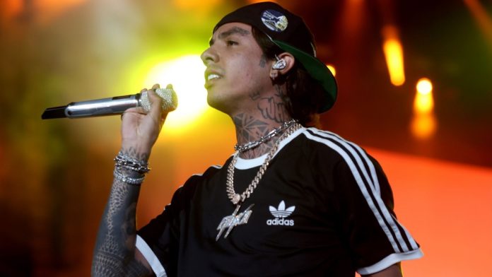 El dilema legal de Natanael Cano: ¿Podrá cantar corridos tumbados en el Flow Fest 2025?
