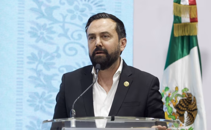 El diputado Arturo Ávila anuncia gran marcha: “respaldando a la mejor presidenta”
