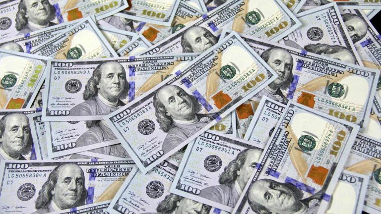 El dólar se dispara el 21 de noviembre: empleo en Estados Unidos impulsa su precio