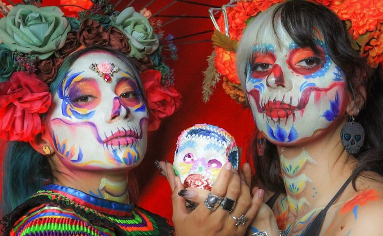 El terror contado por ellas: Morras Malditas y el podcast de terror feminista