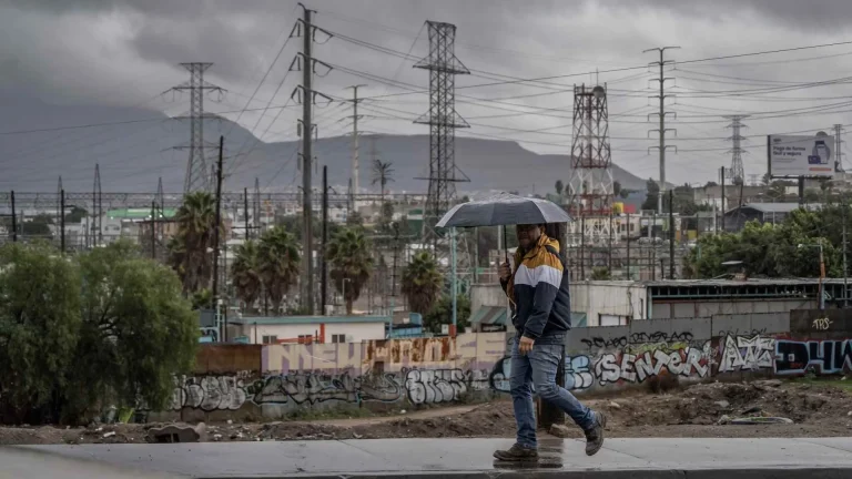 Frente Frío 15: la hora clave de las lluvias que activarán la alerta amarilla en el Edomex