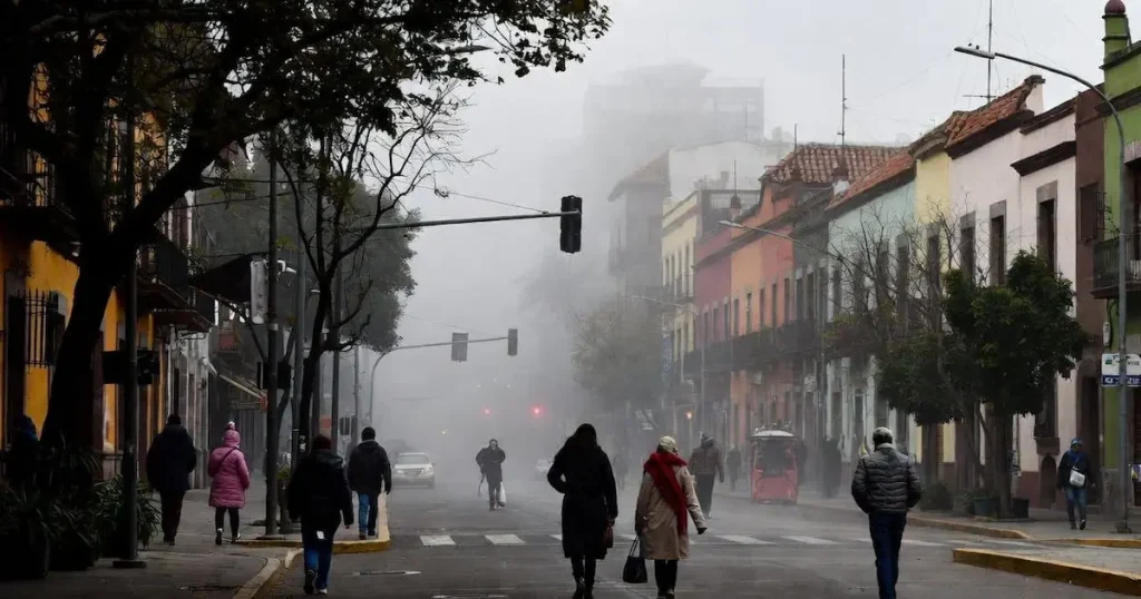 Frente Frío 16: el desplome de temperaturas que congela a la Ciudad de México