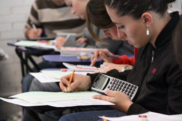 La batalla por la educación superior en México: el contrapeso a lo privado