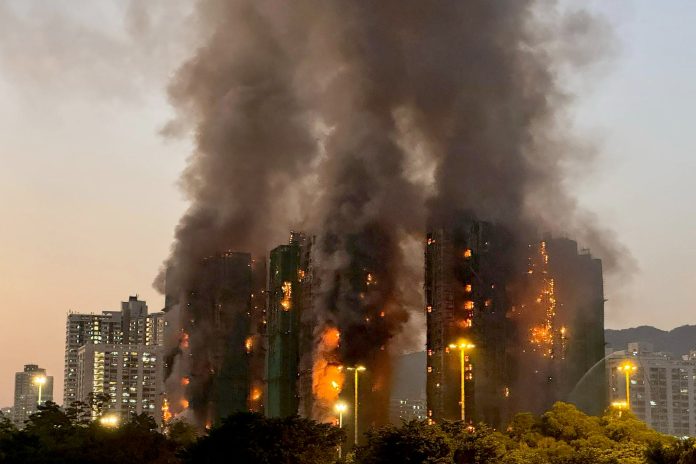 La corrupción inmobiliaria detrás de la catástrofe del incendio en Hong Kong 2025