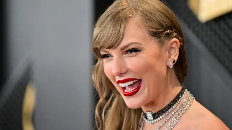 La guajolota rescatada que se calma con Taylor Swift: una historia viral en Nueva York