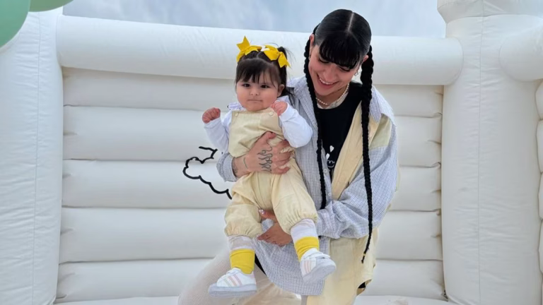 La ley Cazzu que exhibe los vacíos legales contra madres solteras