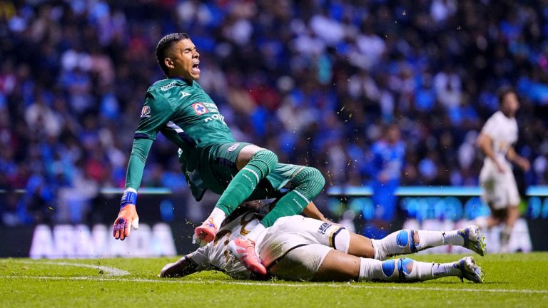 La pierna de Kevin Mier: Cruz Azul evalúa pedir la inhabilitación de Carrasquilla
