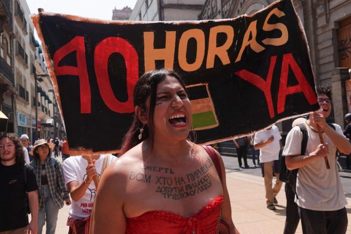 La presión social por la jornada laboral de 40 horas escala en México
