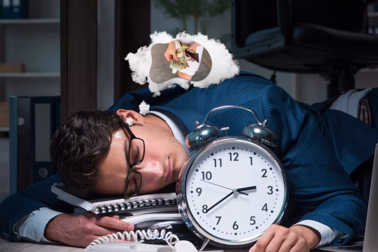 La trampa de las horas largas: Por qué México debe reducir la jornada laboral