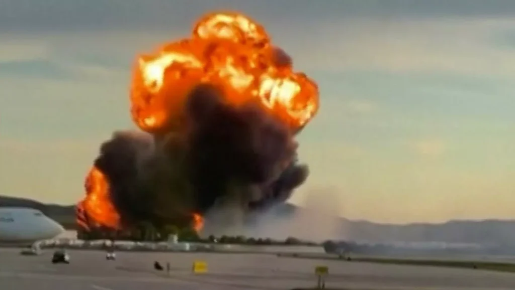 Las claves del infierno: Filtran vídeos inéditos del avión estrellado en Kentucky