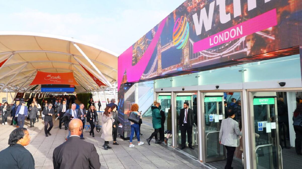Los acuerdos de Londres que blindan la conectividad aérea del Caribe Mexicano en 2026