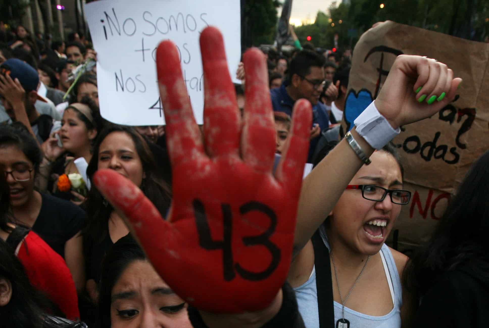 Nuevas detenciones en el caso Ayotzinapa: la clave está en el celular