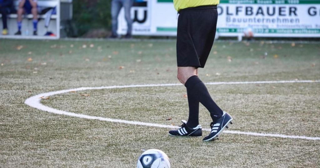 Piden justicia en Bolivia tras brutal agresión de joven ebrio a niño portero