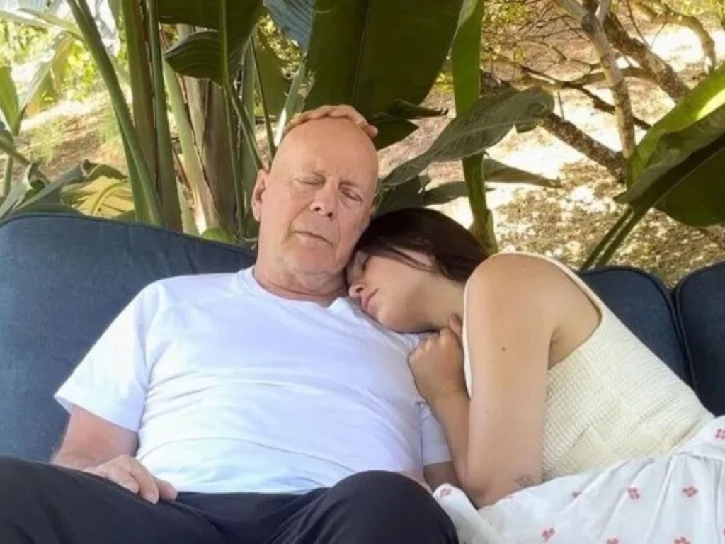 Todavía hay alegría: la esposa de Bruce Willis revela su nueva navidad con demencia frontotemporal