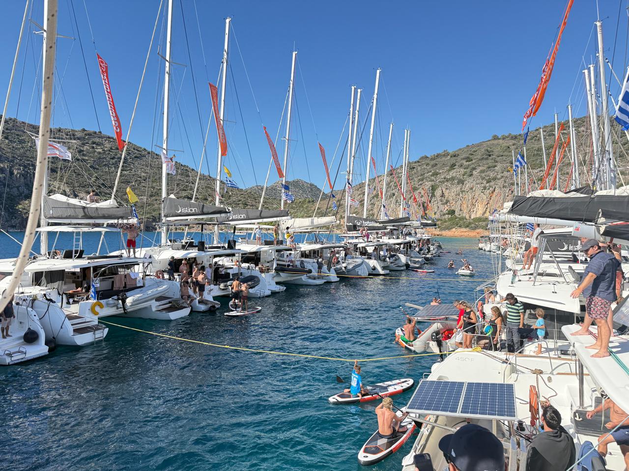 El mar Egeo volvió a teñirse de velas: así se vivió la 15.ª edición de la Catamarans Cup
