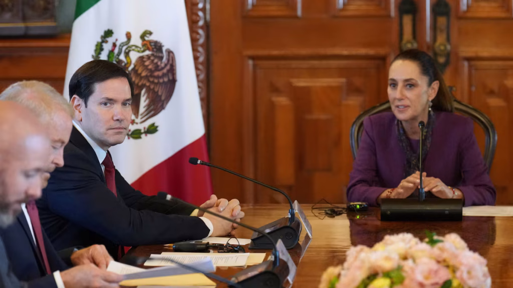 Extradición capos México 2025: Sheinbaum frena envío masivo, pero la puerta queda abierta