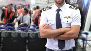 Piloto de Magnicharters se encierra en la cabina del vuelo 780 por conflicto laboral