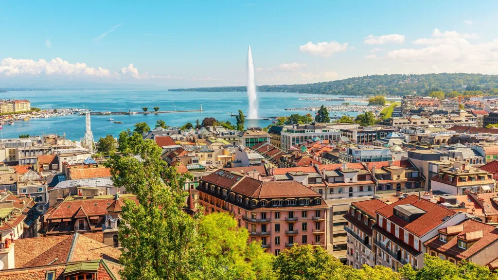 Los 10 refugios más seguros del mundo para el viajero solitario en 2026