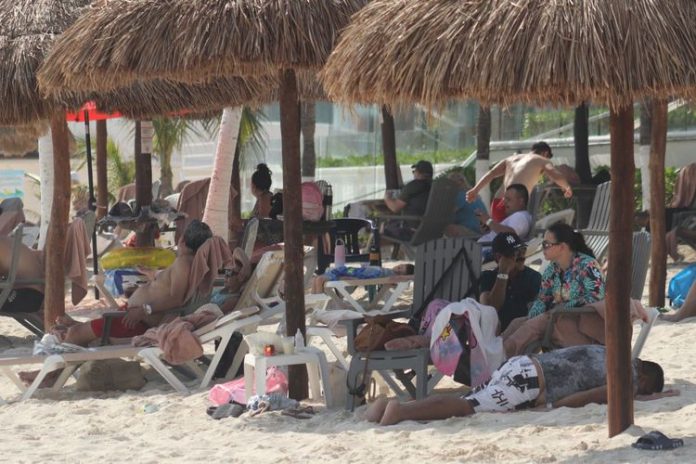 El fantasma de los días solidarios Cancún acecha a miles de familias