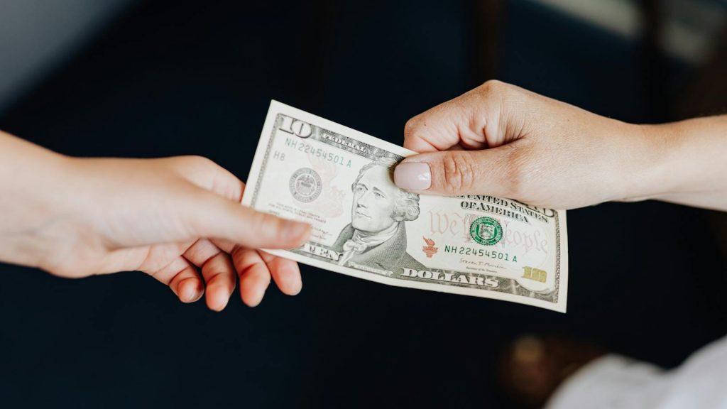 Caída del peso mexicano por cautela de la Fed: 17.25 por dólar