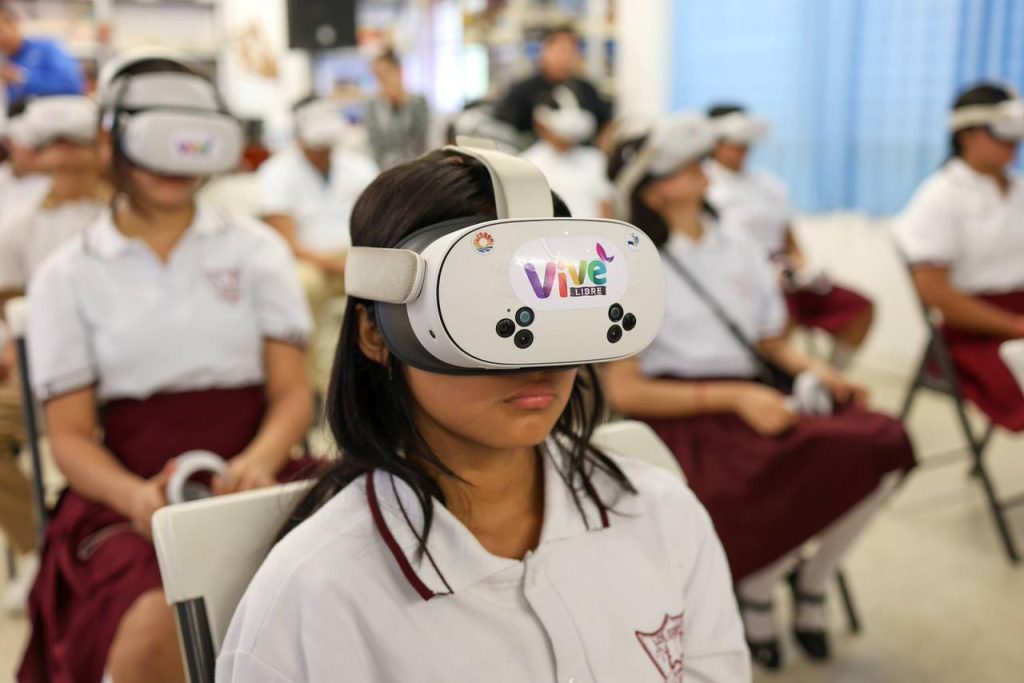 Ana Paty Peralta implementa realidad virtual para prevención de adicciones en Cancún
