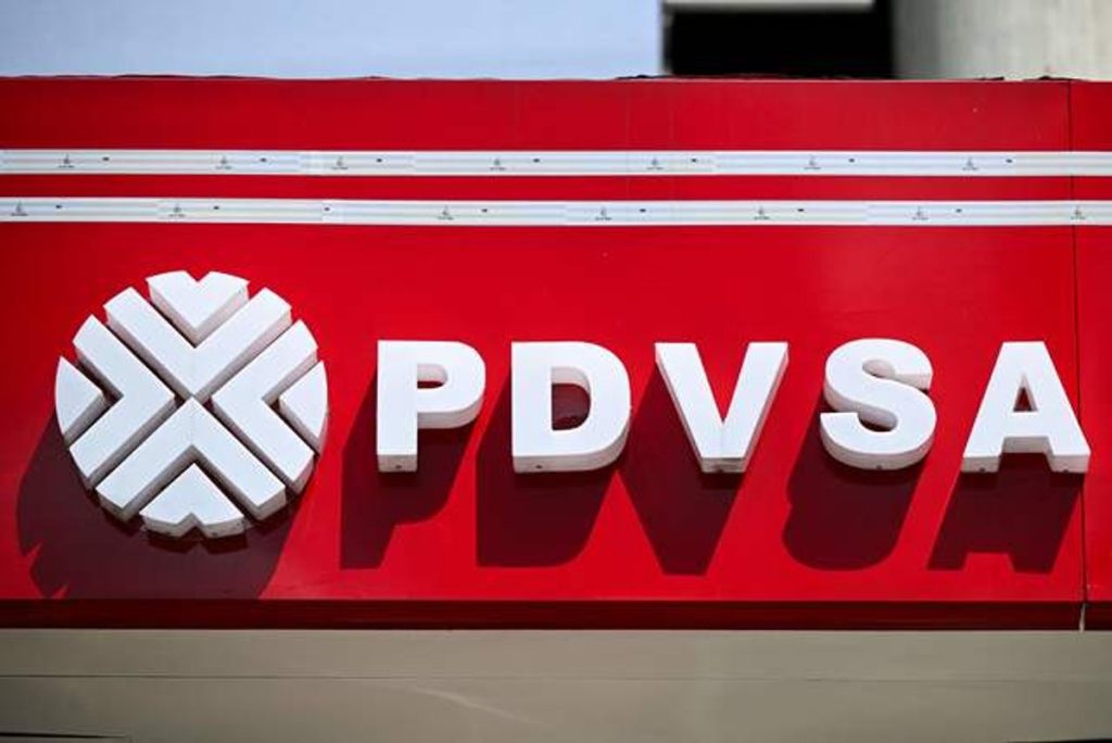 PDVSA y EU confirman negociación petrolera tras crisis política