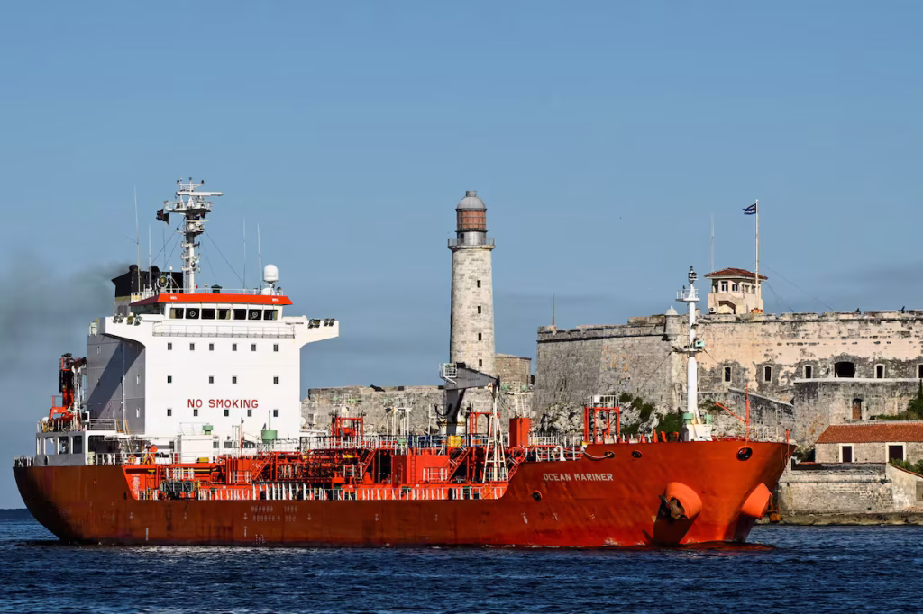 Petróleo mexicano a Cuba: la verdad sobre la compra y la ayuda humanitaria