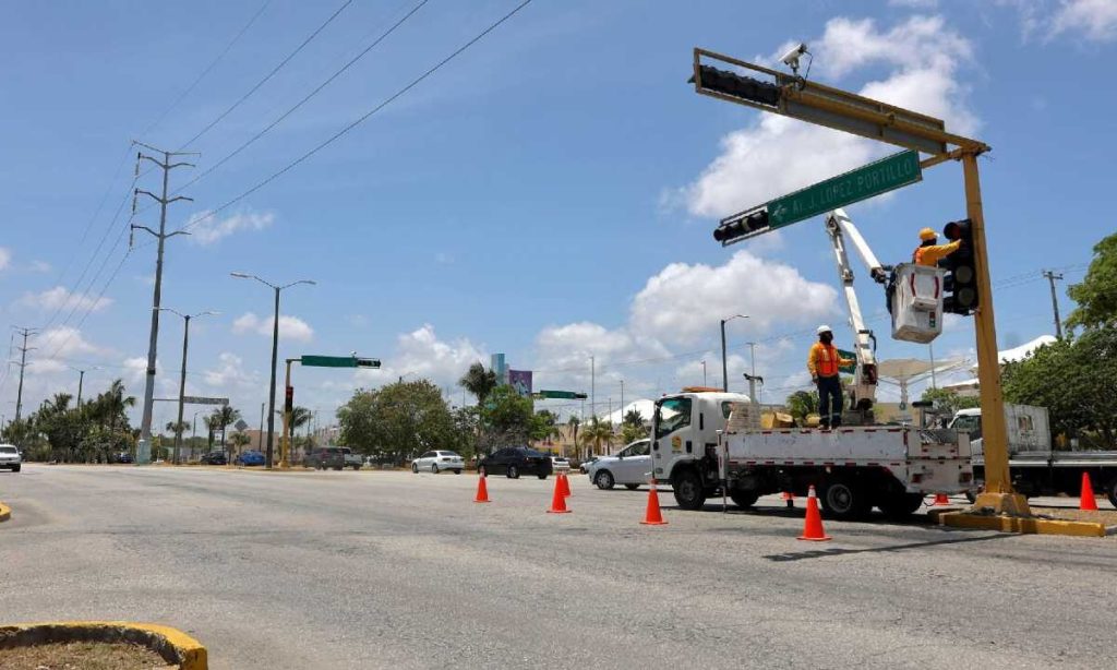 Modernización semafórica en Cancún: impacto de los Cruces Seguros