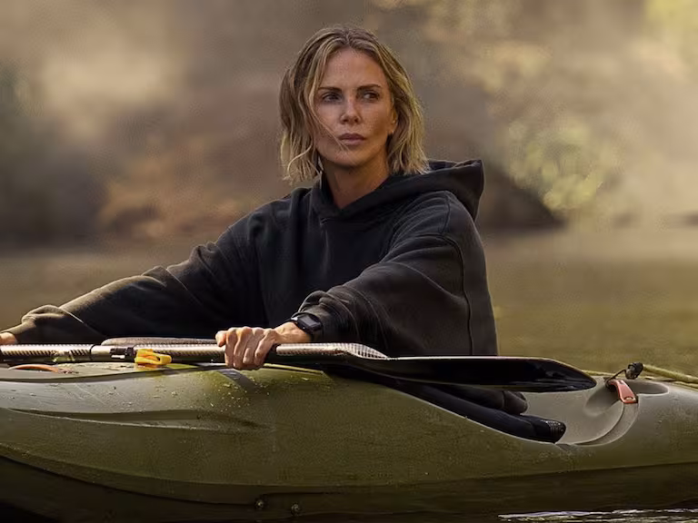 Arrasa en Netflix: la nueva película con Charlize Theron que domina en 90 países